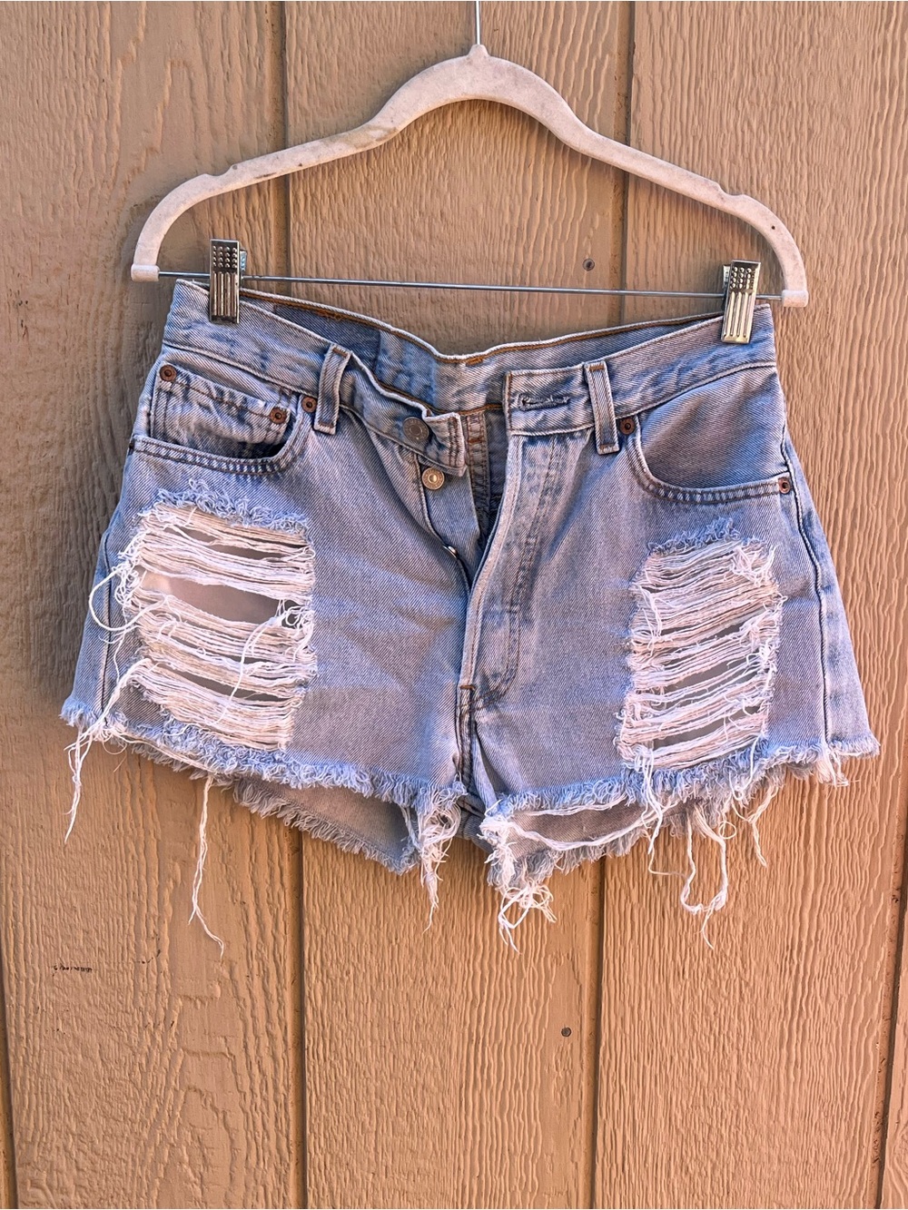 Levis 501 Original High Waisted 29W Button Fly Cut Off Denim Shorts Light Wash